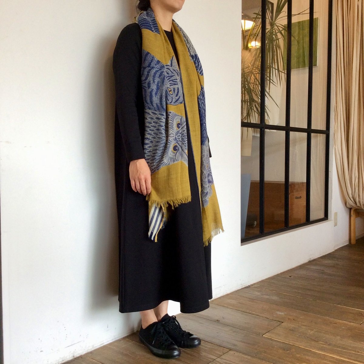 イヌイトゥーシュ inouitoosh マフラー ストール 肩掛け ウール unisex>INOUITOOSH(イヌイトゥーシュ) 大判ウールストール L'EXPO