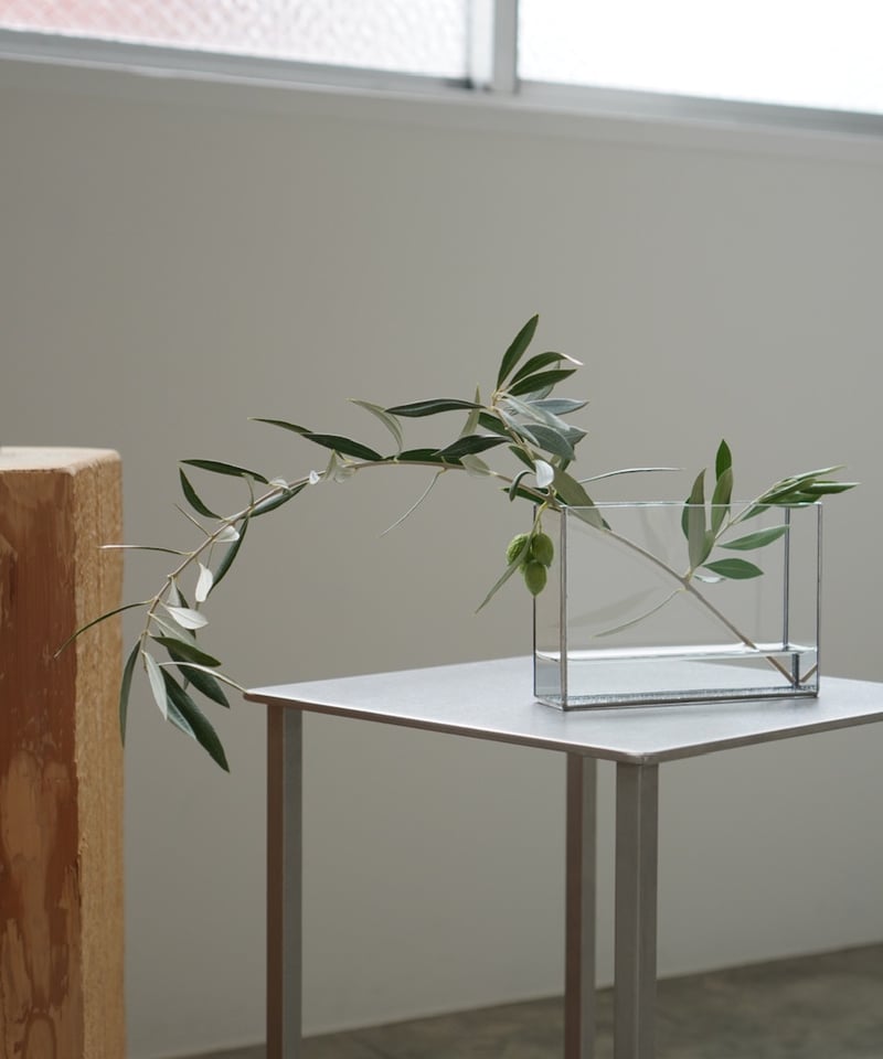 FLOWER VASE / W15.2cm / ガラス器・長方薄型 | doro ONLINE