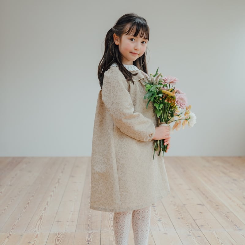 Petal / beige flower | june -little closet-