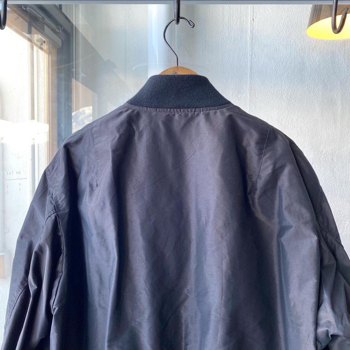 COMOLI コットンシルク MA-1 | Less Higashikawa