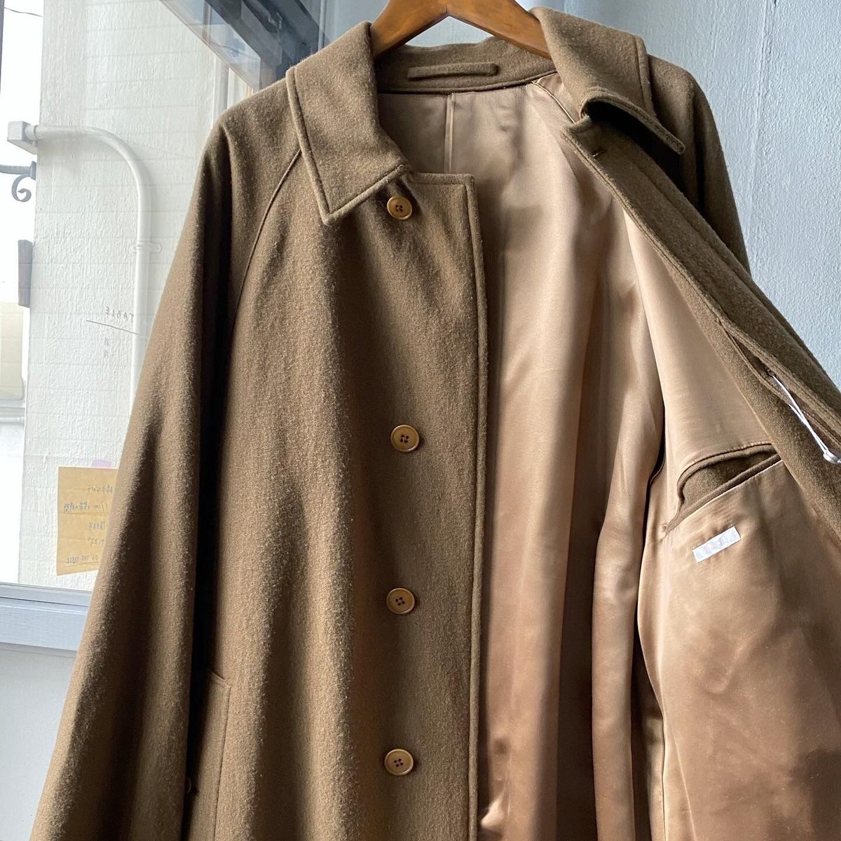 COMOLI リネンウール バルカラーコート | Less Higashikawa