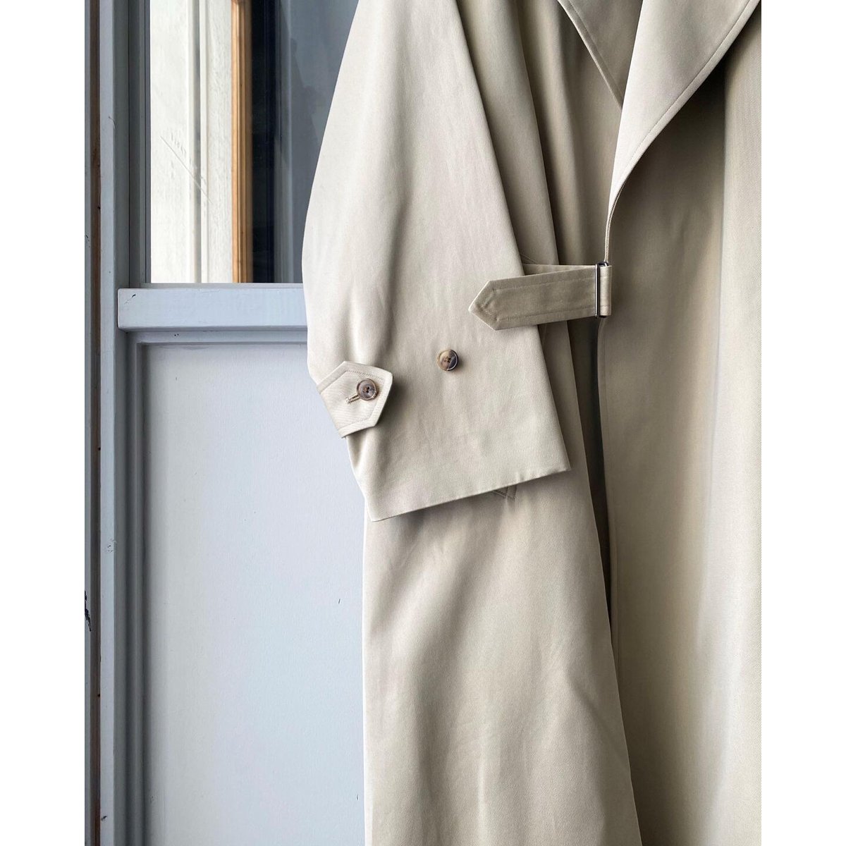 COMOLI コットンギャバ タイロッケンコート | Less Higashikawa