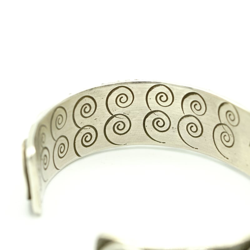 Indian Jewelry Bangle by Alex Sanchez | NewDeal