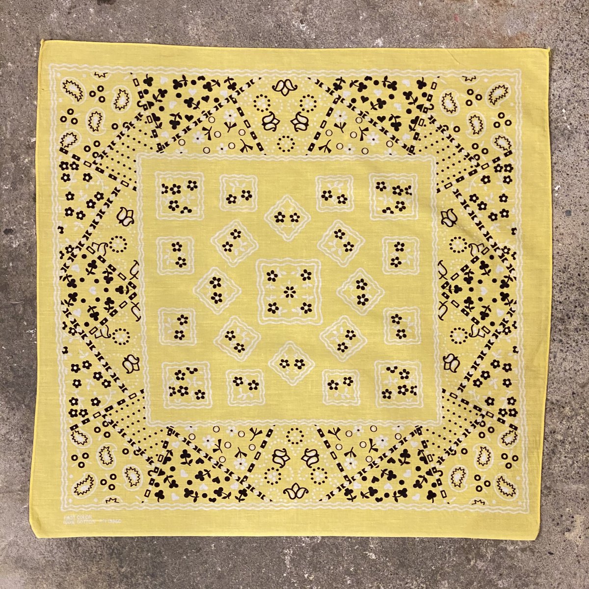 Bandana ヴィンテージバンダナ クッキー 60s- USA製 イエロー (S0319)