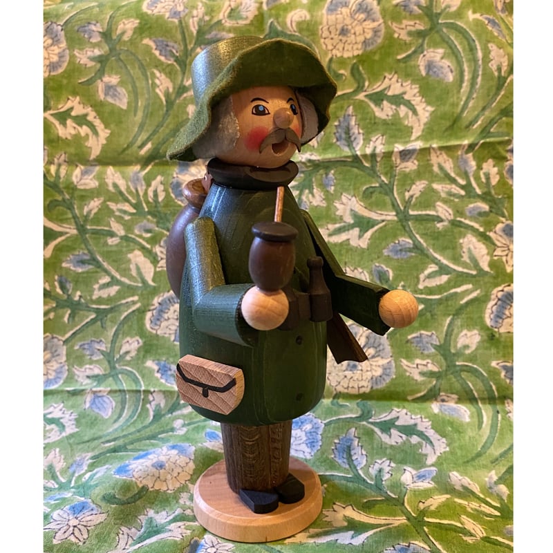 ドイツ クーネルト社 煙だし パイプ人形香炉 ハンター | 世界の猫祭