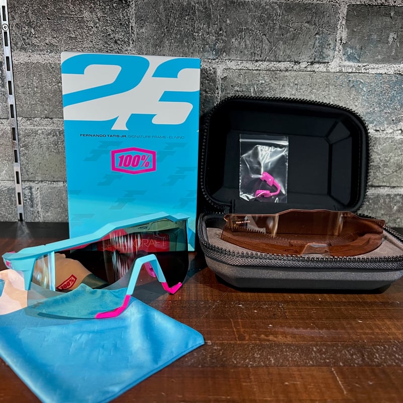 100%(ワンハンドレッド) 限定サングラス フェルナンド・タティスJr
