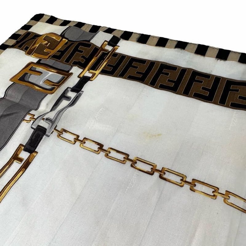 フェンディ FENDI バンダナ ハンカチ スカーフ 首飾り ズッカ