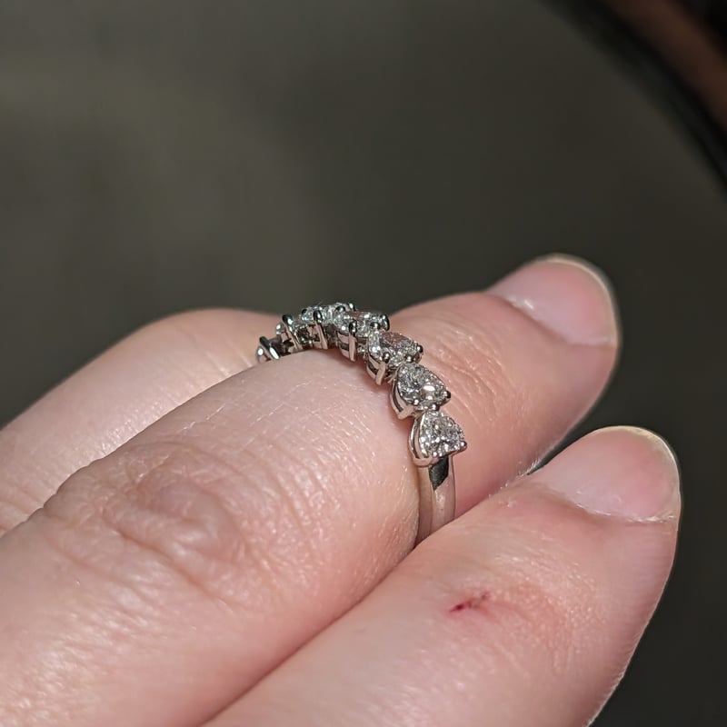 CGL鑑定書】PT900 ダイヤモンド 1.028ctハートシェイプ7pcs Dカラー VS