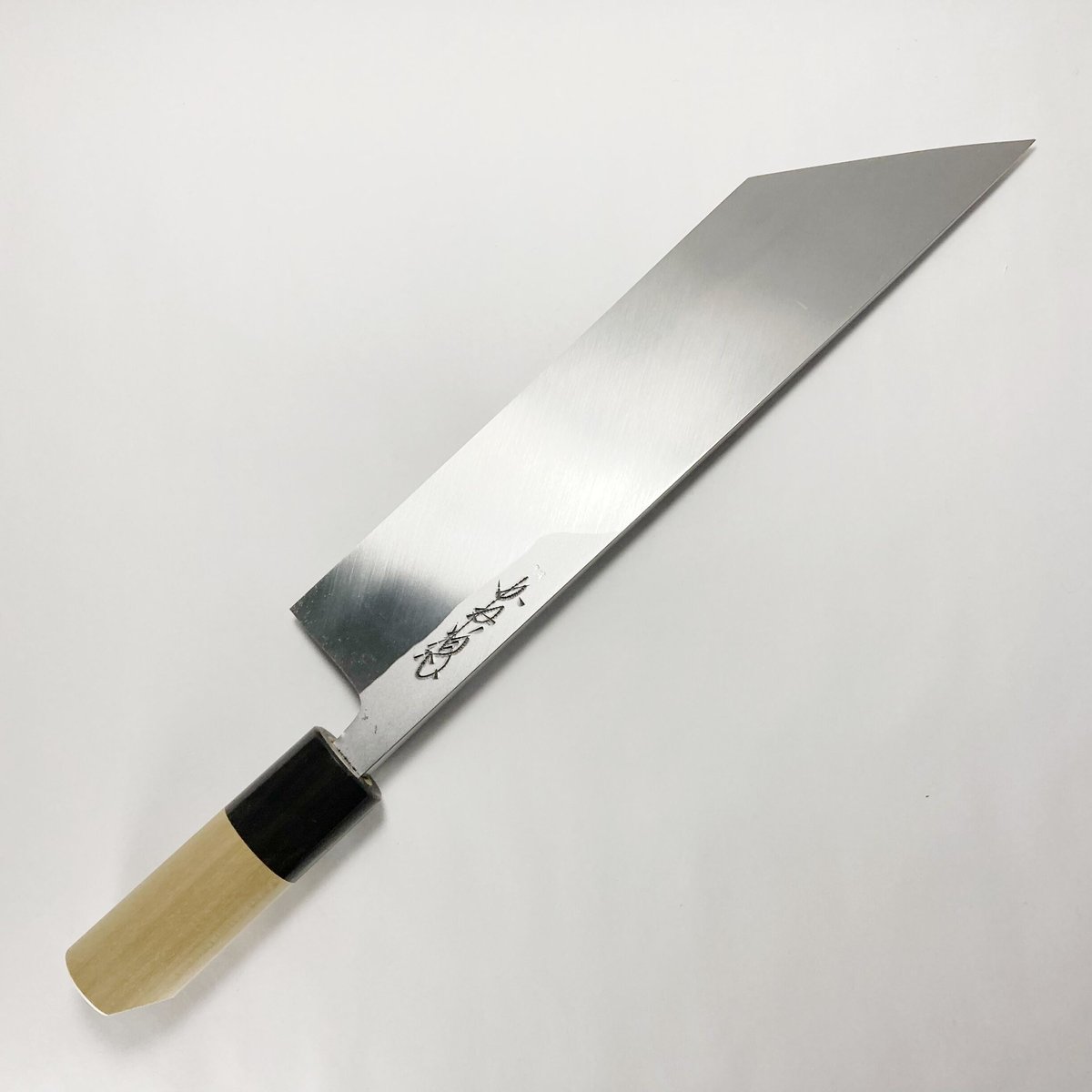 鰻裂き包丁 青鋼 霞 水牛柄 7寸5分（225mm） | 刃物の老舗 本家かね惣