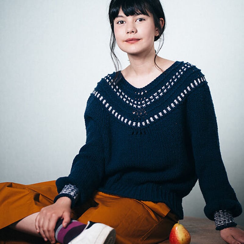 PDFパターン】Dot Dot Dash Pullover（点線の入ったVネックのセーター）