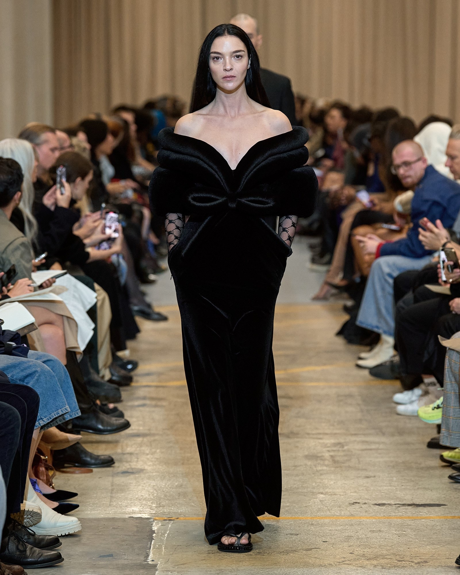 Goths on the Beach” Inspire Riccardo Tisci's Last Burberry Show