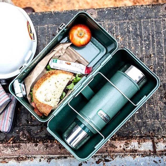 ヘビーユーザーが伝授！スタンレー「ランチボックス」の“ちょうどいい