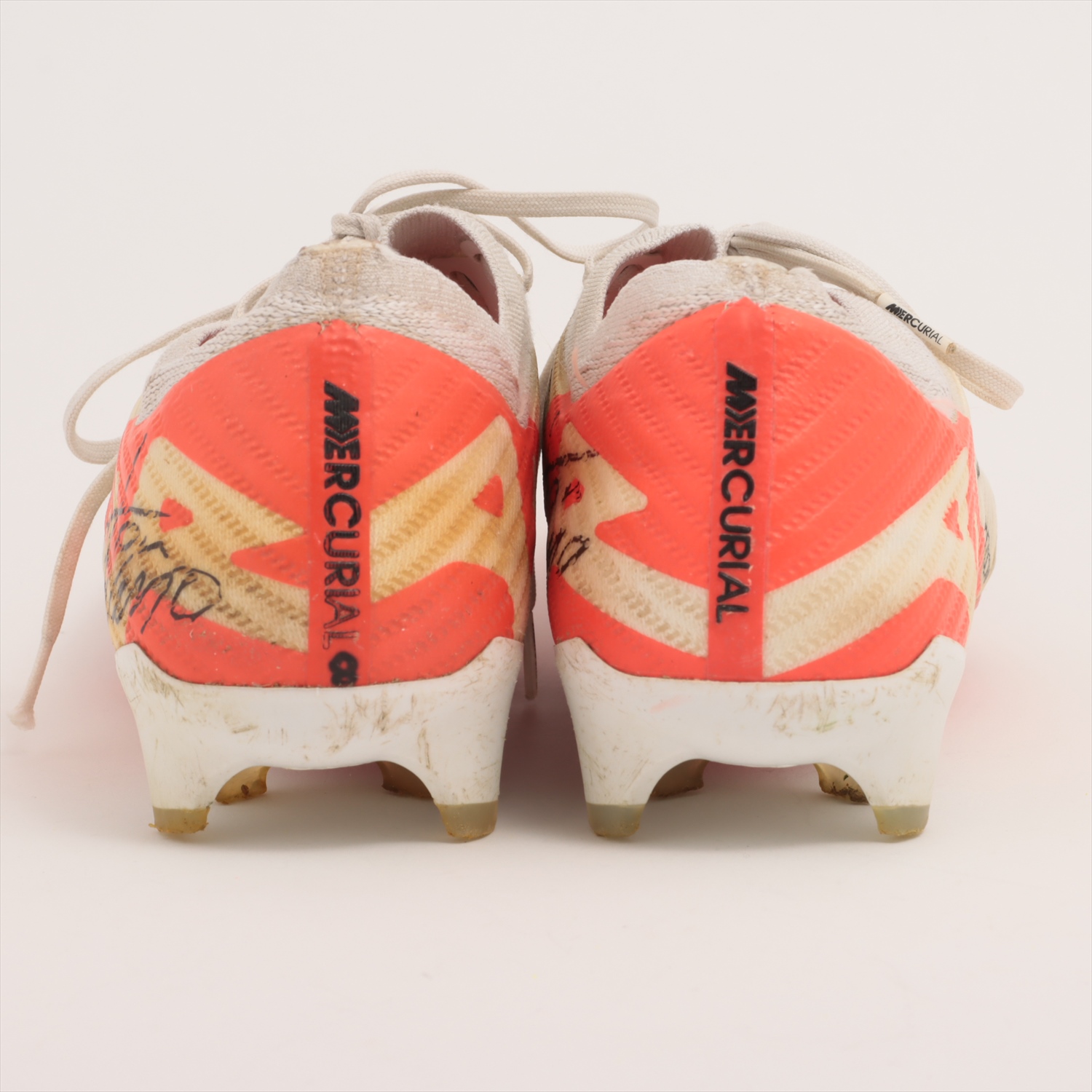 HATTRICK（ハットトリック）-選手の想いをファンへ届ける公式