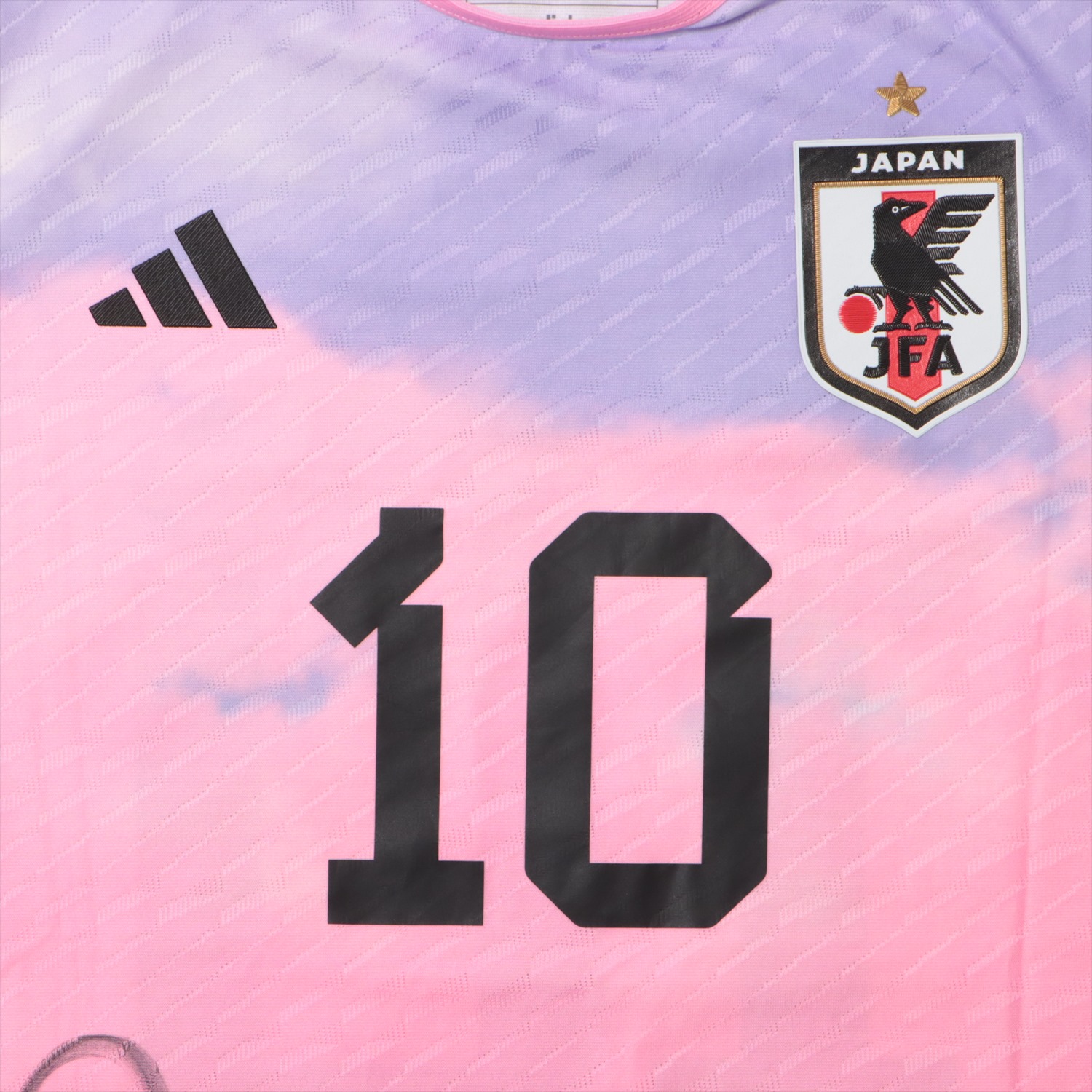 HATTRICK（ハットトリック）-選手の想いをファンへ届ける公式