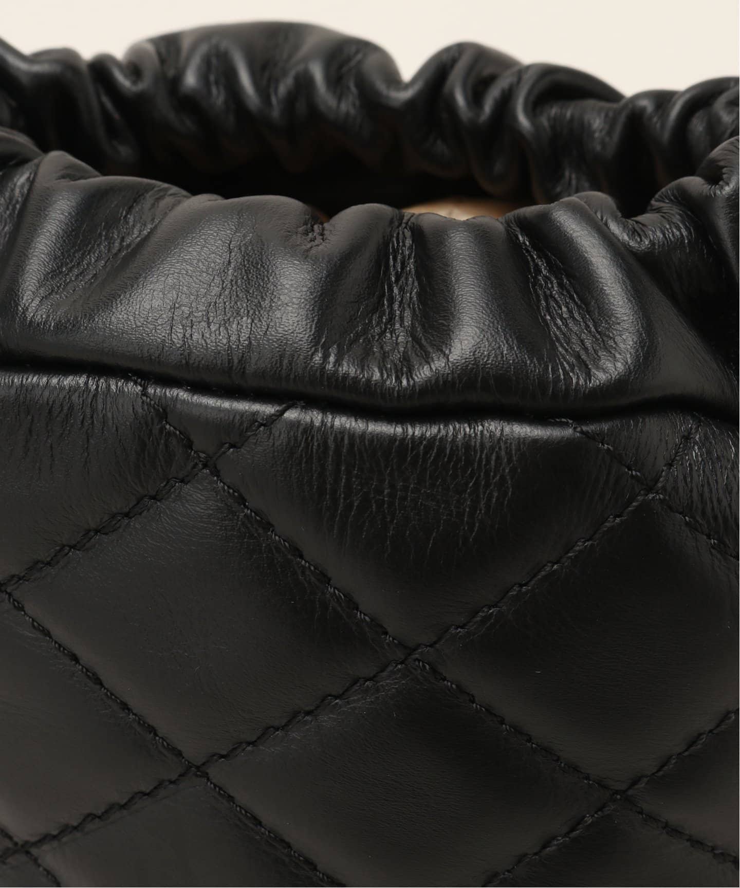 AULENTTI/オウレンティ SLOBE別注 キルティングショルダーバッグ