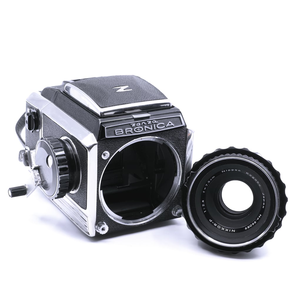 Zenza BRONICA S2, Nikkor-P 2.8/75mm on Grailium - Vintage Watches