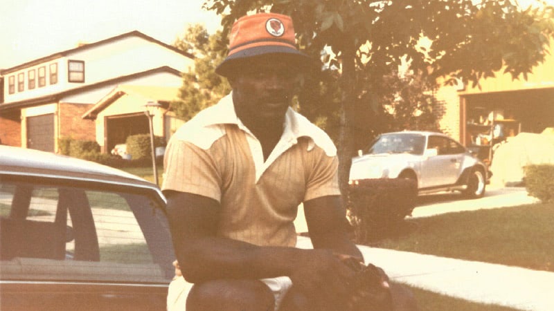 伝説のフットボール選手と愛車ポルシェ911ターボの物語 | octane.jp