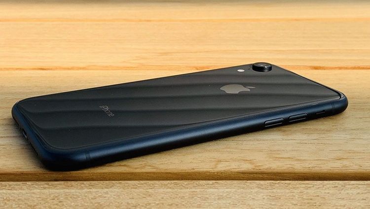 実際に使ってわかった、iPhoneXRが間違いなく｢買い｣だと言えるワケ