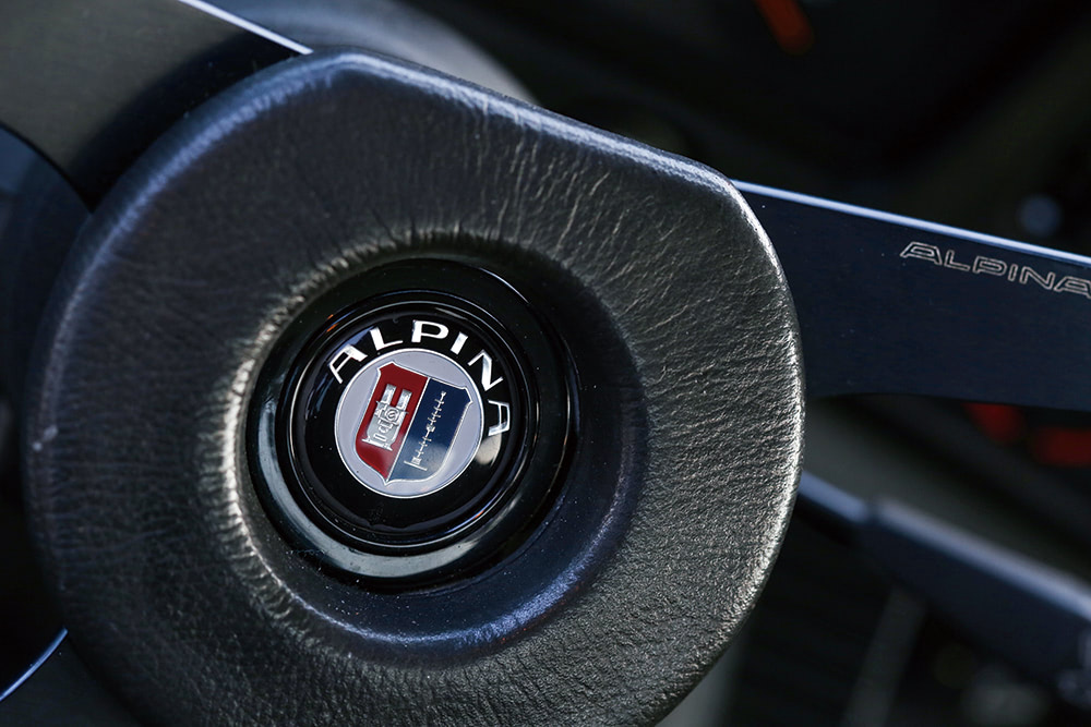 スパルコ R345 ディープコーン レザーステアリング 良品 ホーンボタン