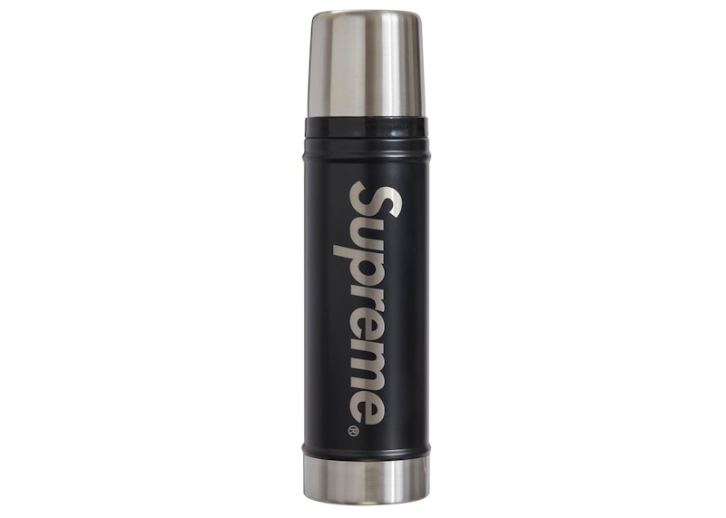 Supreme Stanley 20 oz. Vacuum Insulated Bottle Black - FW19 - US