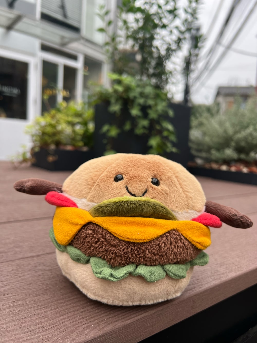 BIRTHDAY BAR（バースデイバー）の「JELLYCAT Amuseable Burger
