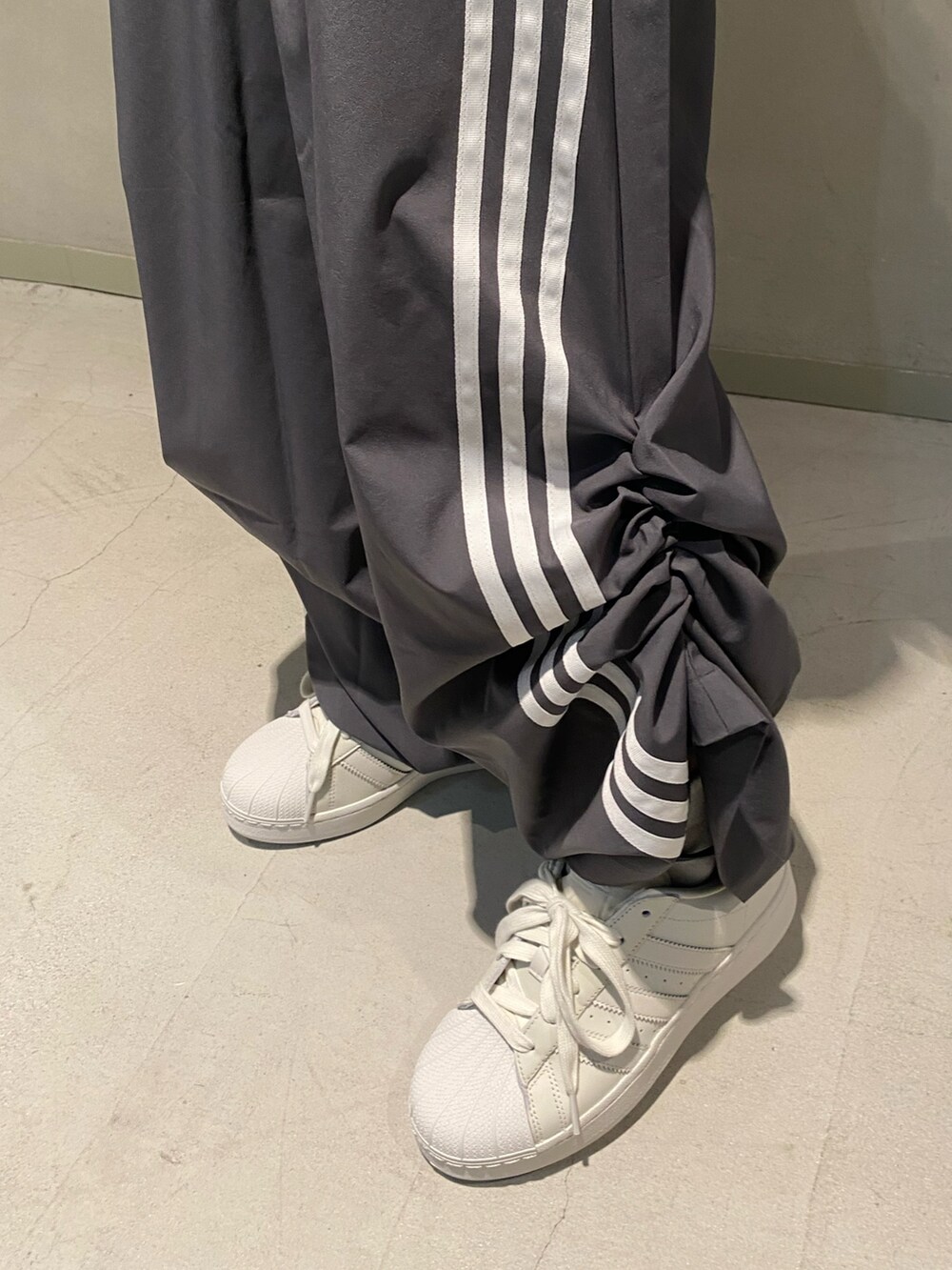 村上(アディダス ブランドコアストア 大阪)｜adidasのナイロン