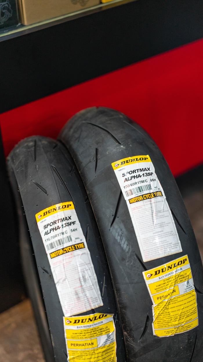 スーパーコルサ V3 SC1 110⁄150 23年製 ピレリ ディアブロ スーパー