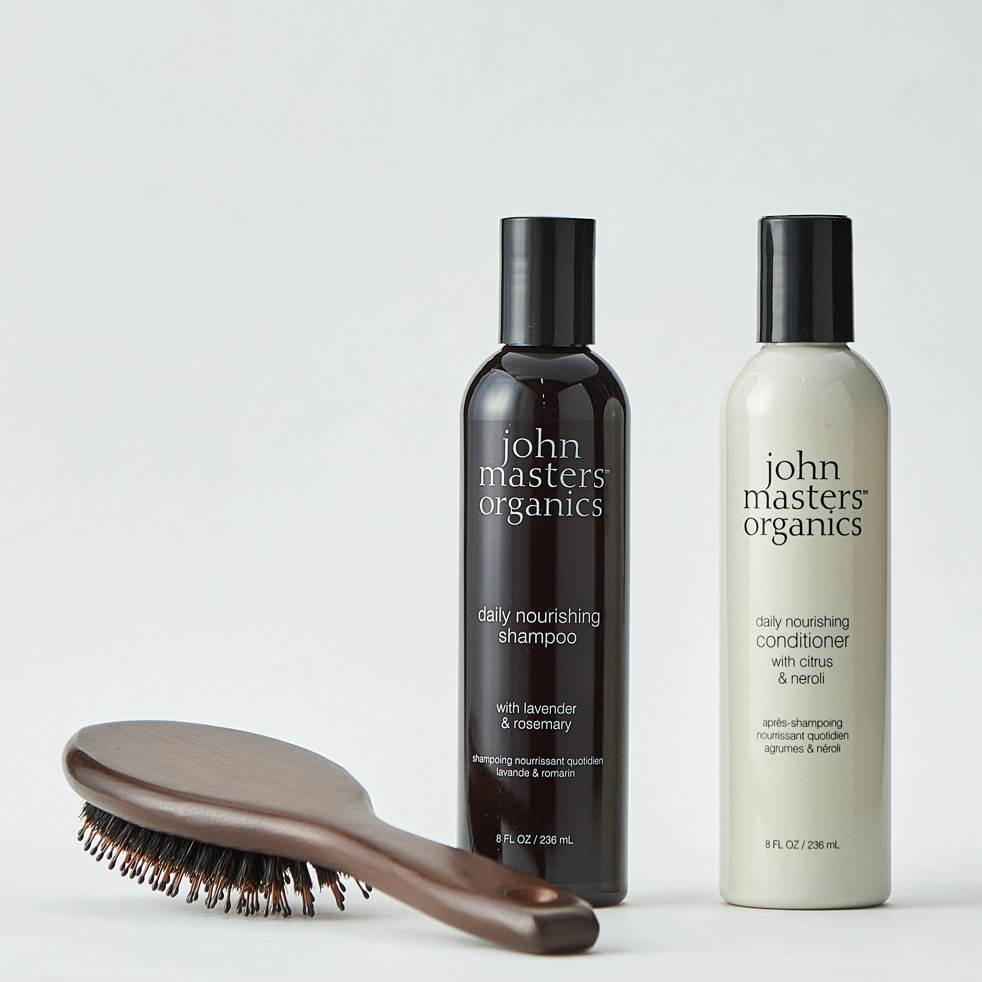 ブラシとシャンプー＆コンディショナーのヘアケアセット | john