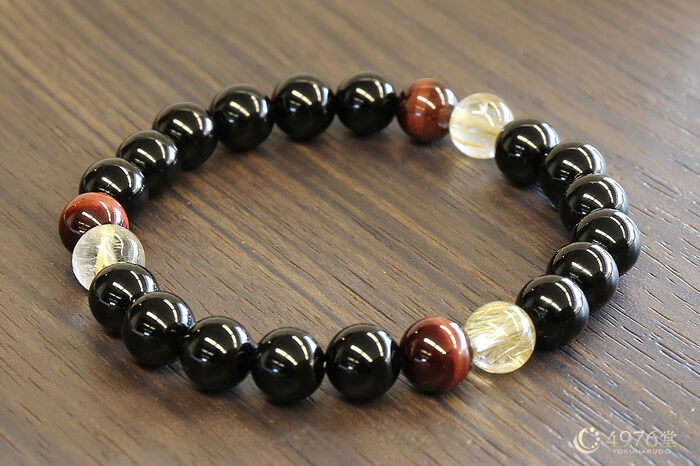 ルチルクォーツ・レッドタイガーアイ・オニキス ブレスレット