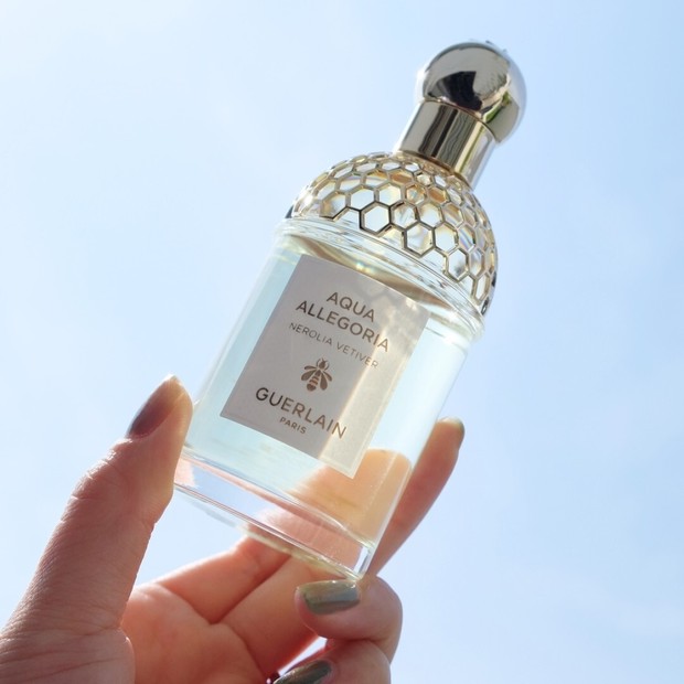 ゲランの名品美容液「アベイユ ロイヤル アドバンスト ウォータリー