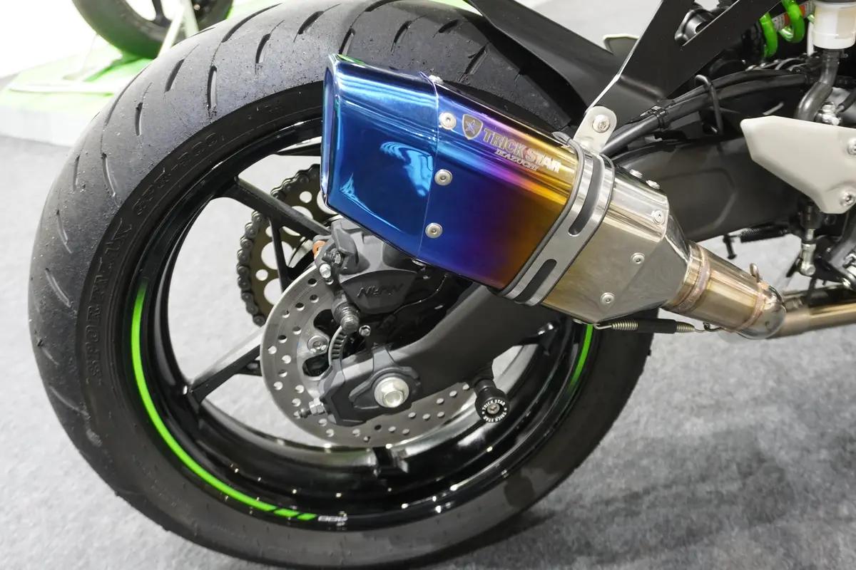 400ccで約180PS発揮を狙うトリックスターの「ZX-4RRターボ」！実車を
