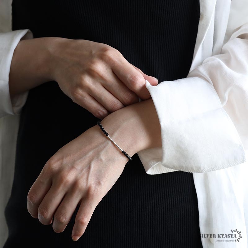 シルバー925 天然オニキスブレスレット 不揃いビーズブレスレット