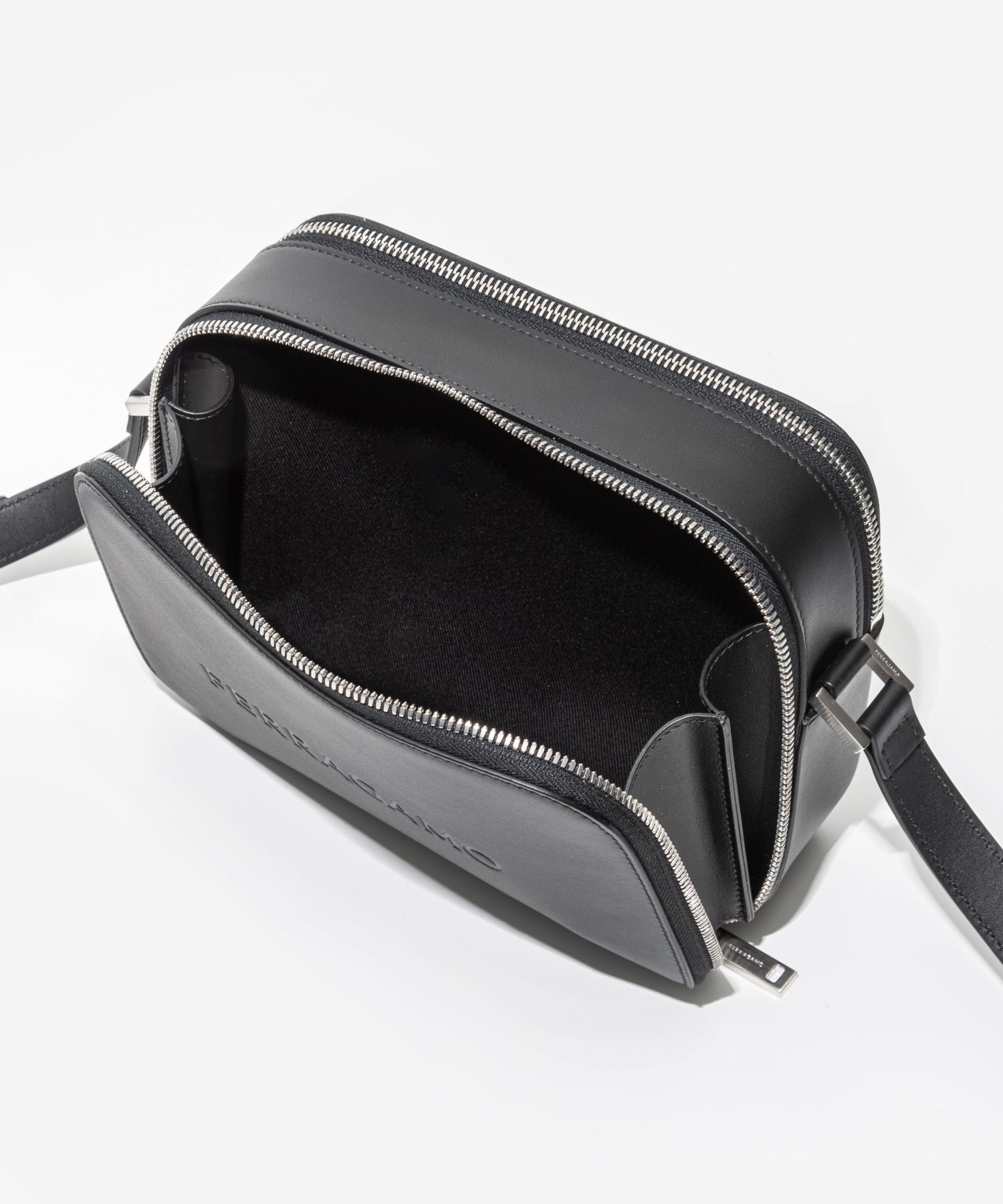 サルヴァトーレ フェラガモ Salvatore Ferragamo ショルダーバッグ