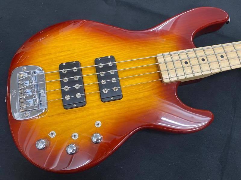 G&L L2000 TRIBUTE CUSTOM (Made in Japan)（中古/送料無料）【楽器