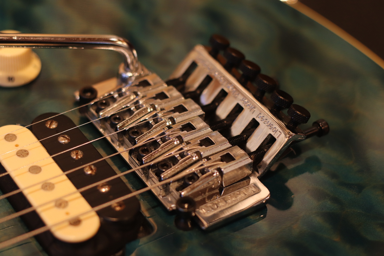 MUSIC MAN AXIS EX Translucent Blue（中古/送料無料）【楽器検索