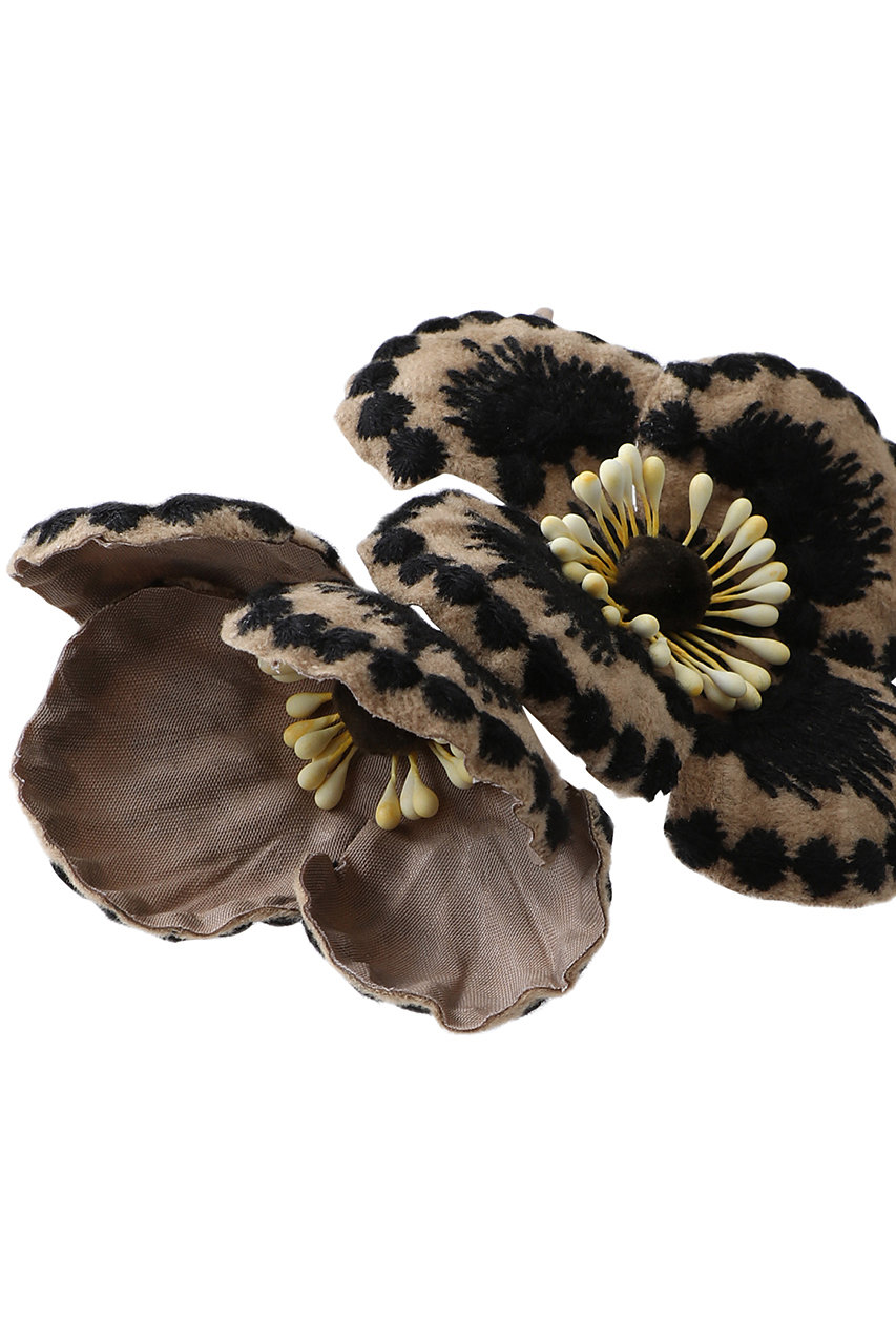 mina perhonen(ミナ ペルホネン)｜blumen ブローチ/ベージュ の通販