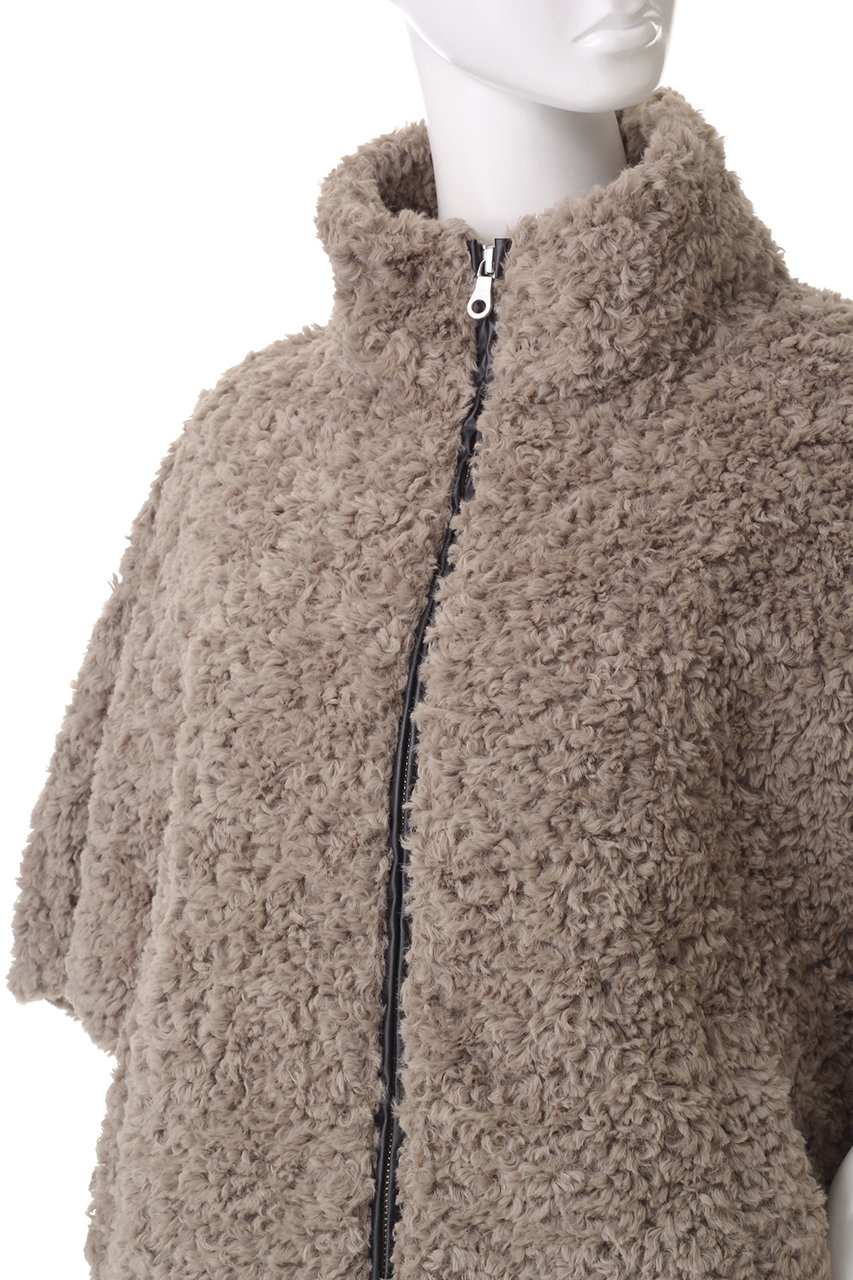 three dots(スリードッツ)｜プードルボア ポンチョベスト/オフホワイト