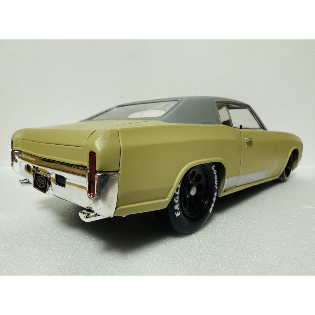 70 Chevyシボレー Montecarloモンテカルロ 1/18 ワイスピ