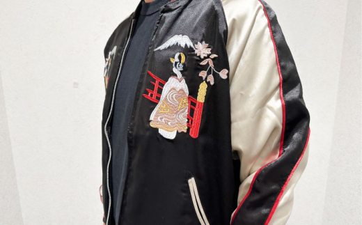 Mサイズ】日本地図と舞妓柄刺繍リバーシブルスカジャン サイズはS・M