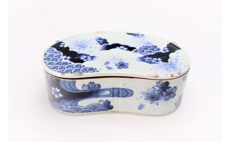 セット】有田焼 福泉窯福袋B(繭型蓋物/ツワ型繋ぎ皿/花型皿/菊割小鉢