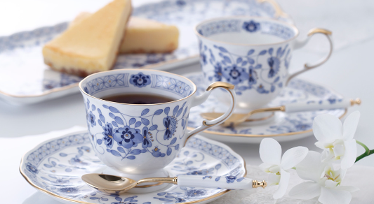 カップ ティーカップ コーヒーカップ ソーサー 1客 碗皿 食器 NARUMI