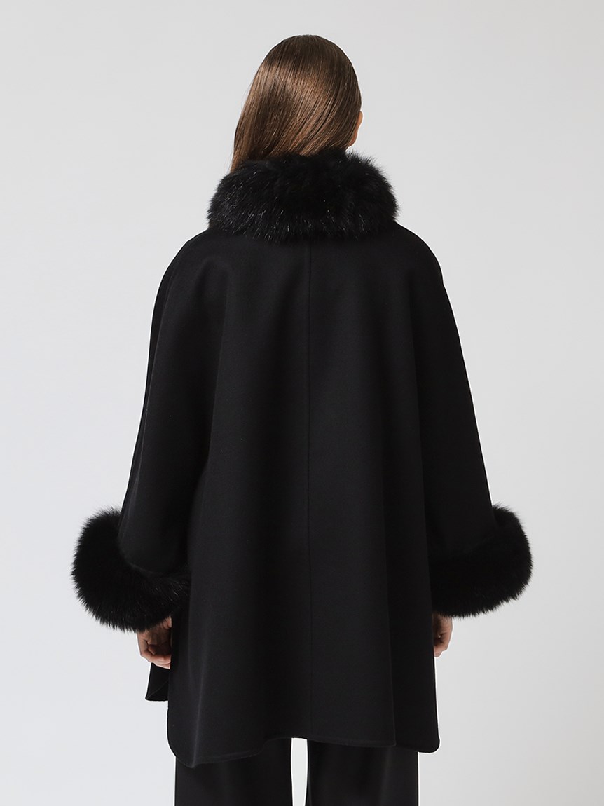 BURBERRY BLUE LABEL ファー付きポンチョ 38 BURBERRY BLUE LABEL