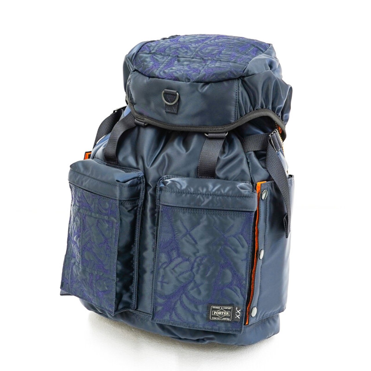 KAWSコラボは即完売？ ポーター「タンカー」の新色を伊勢丹でゲット