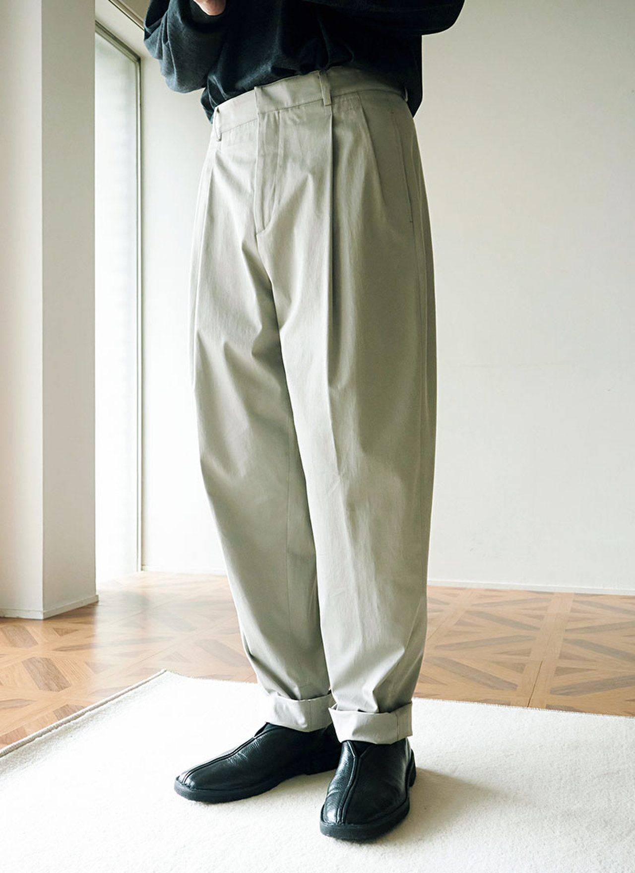 エルメス」に、こんなに着回せるパンツがあったとは！【お値段以上の