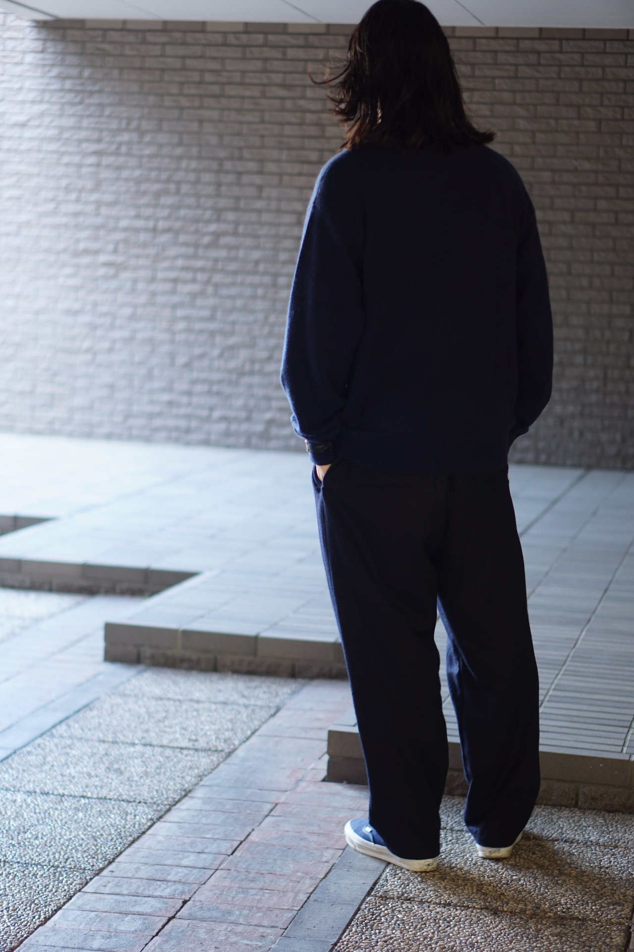 おしゃれな大人が「買ってよかった」シュプリームのカシミヤセーター