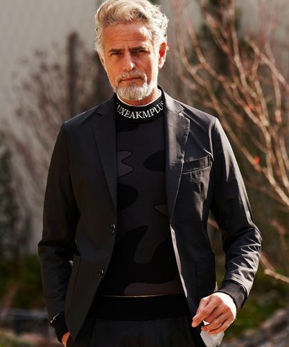 AKM Contemporary(エイケイエムコンテンポラリー)ピンストライプシア