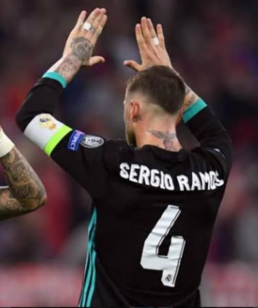 レアルマドリード（A) 17/18 UEFA CL用 セルヒオ・ラモス＃4 +