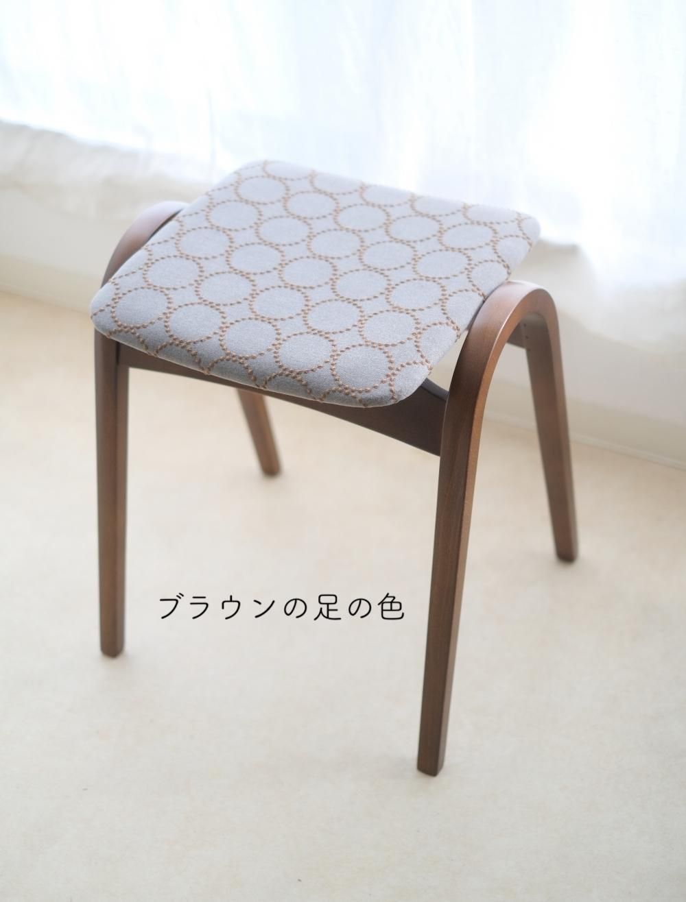 剣持勇スツール