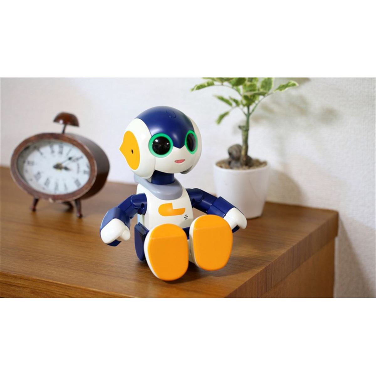 Robi jr.」第2弾はセリフが倍増！遊ぶほど“仲良しレベル”があがる