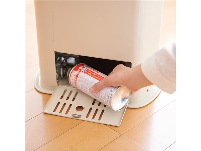 イワタニ、片手で持ち運びができるカセットガスストーブ「デカ暖II